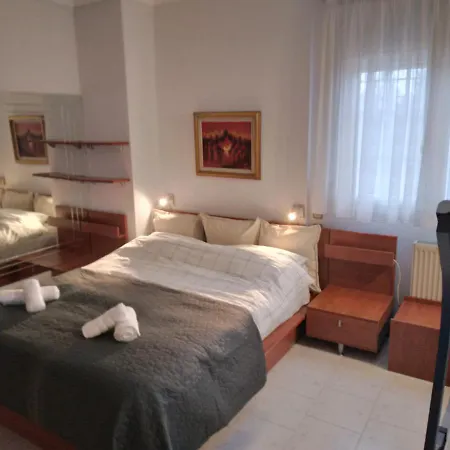 فيلة In Panorama, Thessaloniki, With A Swimming Pool. Host: Mr. George